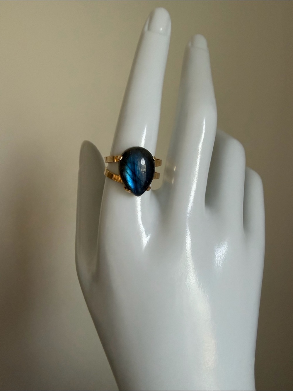 Labradorite ring - Picture 3 of 3